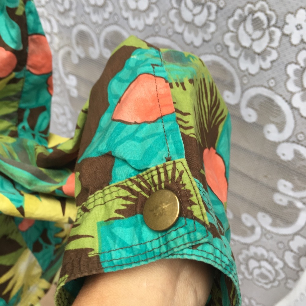 EUC Chico’s multicolor tropical pattern jacket - Picture 6 of 8